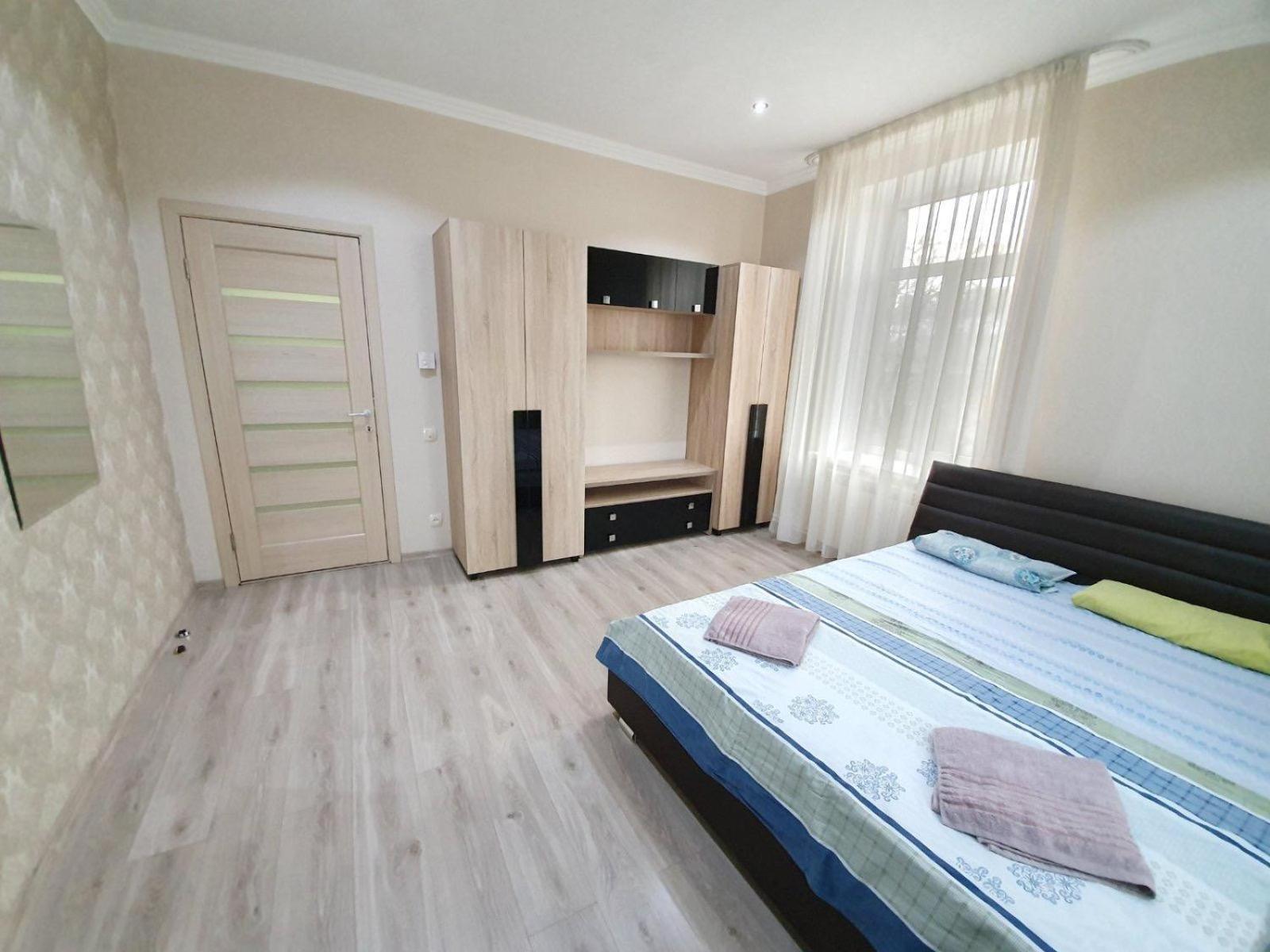 Tourist Home At Stefan Cel Mare With 2 Rooms Kischinau Exterior foto