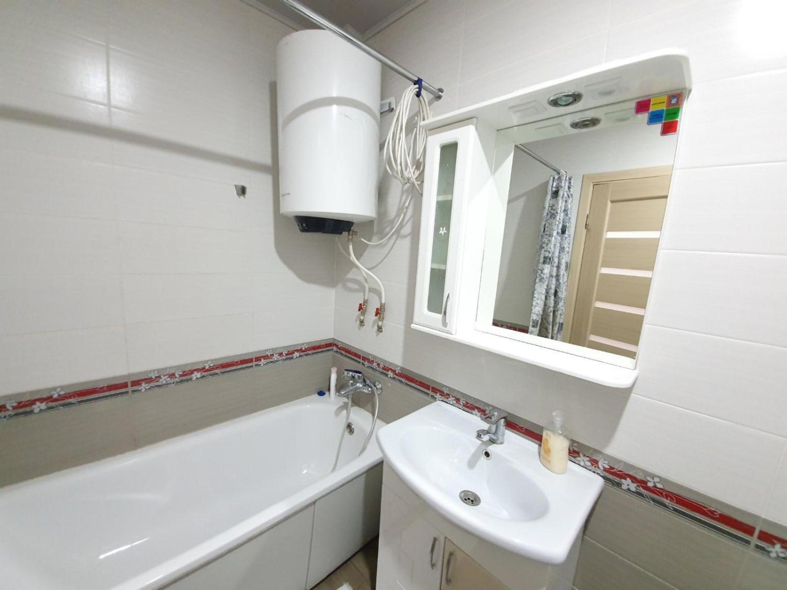 Tourist Home At Stefan Cel Mare With 2 Rooms Kischinau Exterior foto